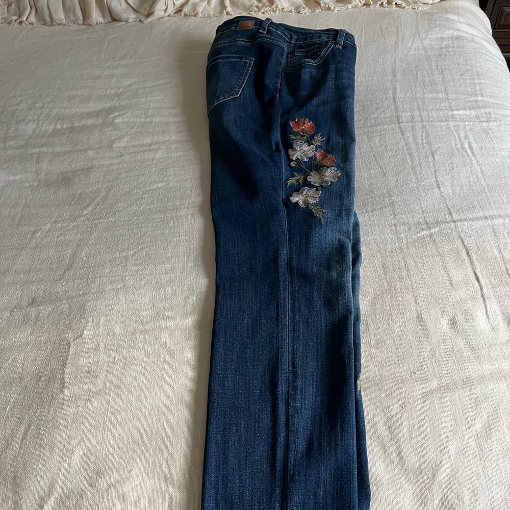 Jag Women’s embroidered jeans